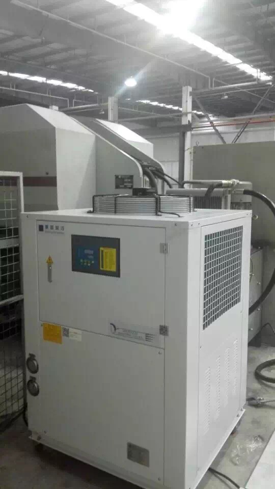 油冷機(jī)，液壓油冷水機(jī)，油溫度控制機(jī)